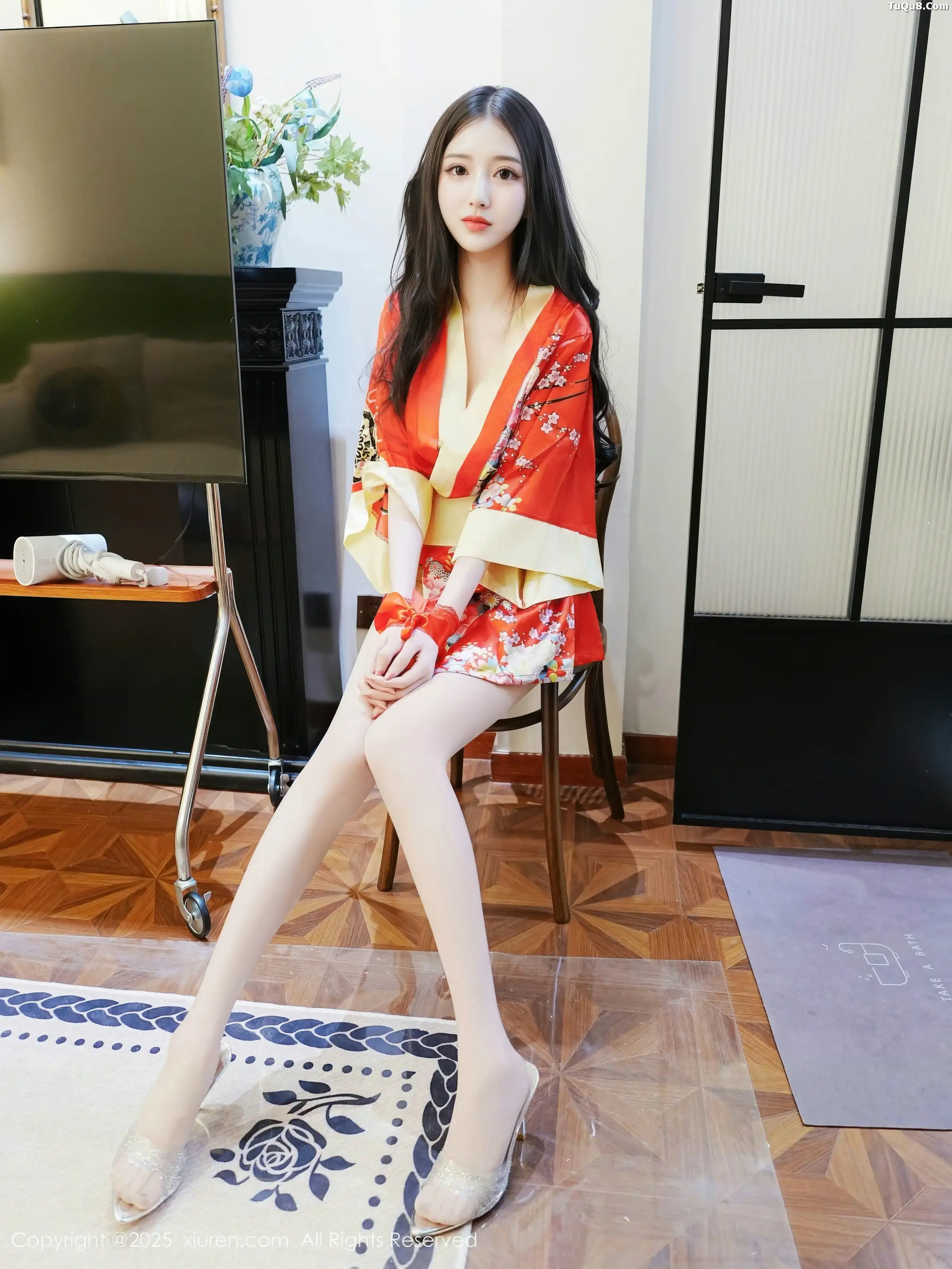 Issue 11155 of White Butterfly's Photography [59 Photos]