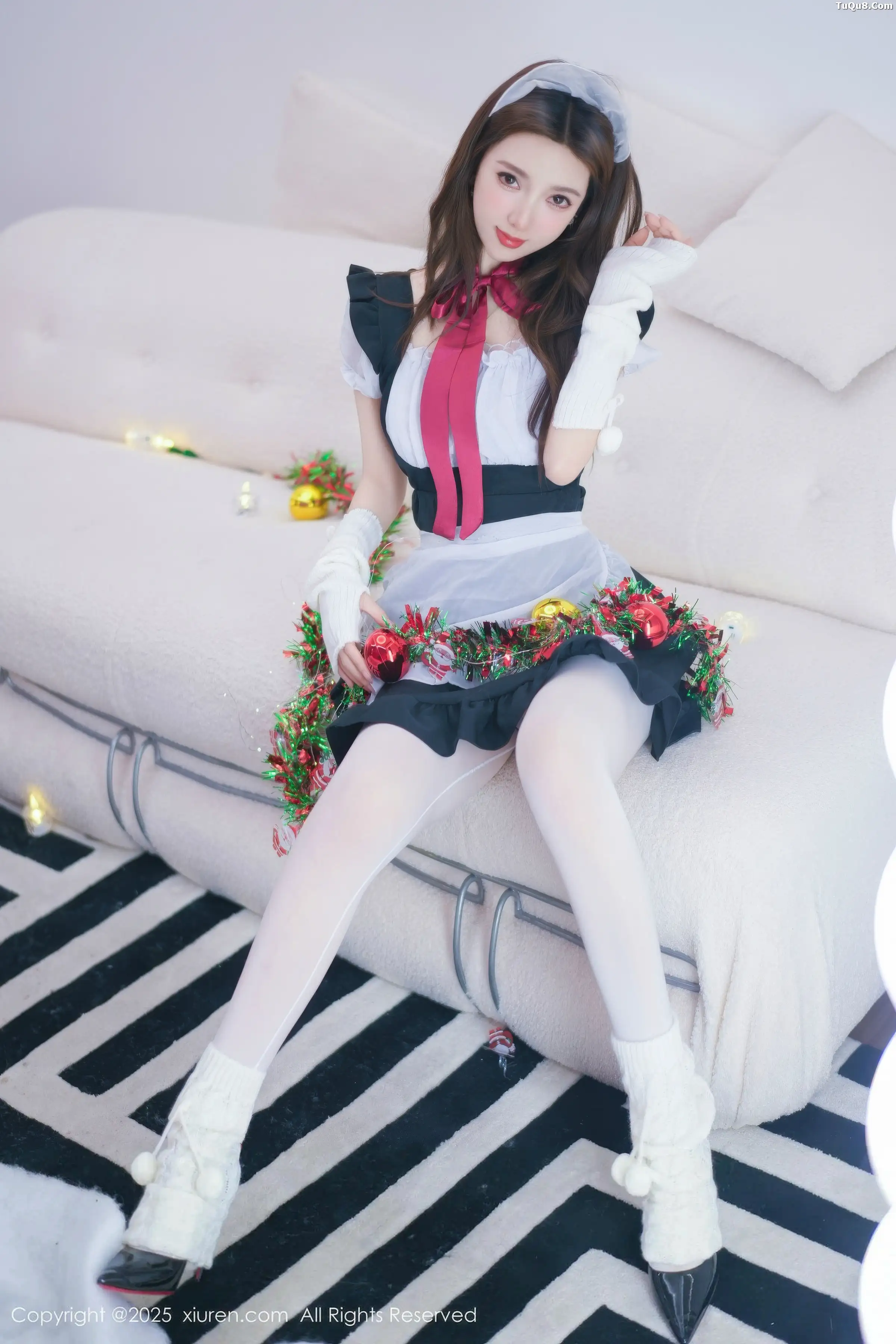 Issue 11152 of Peachy Keen Photos [77 Photos]