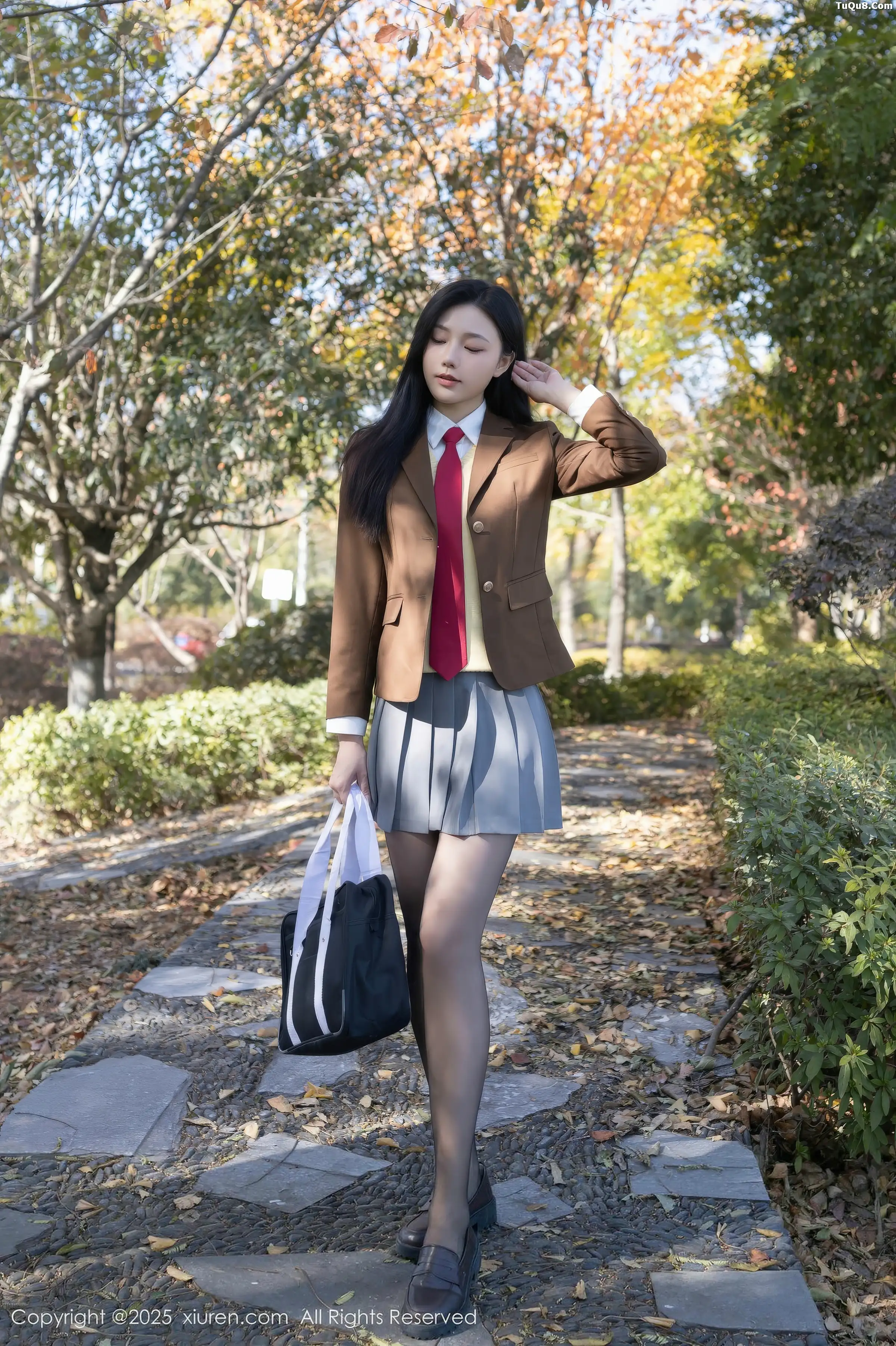 Issue 11087 of Anran Photo, featuring 77 photos.