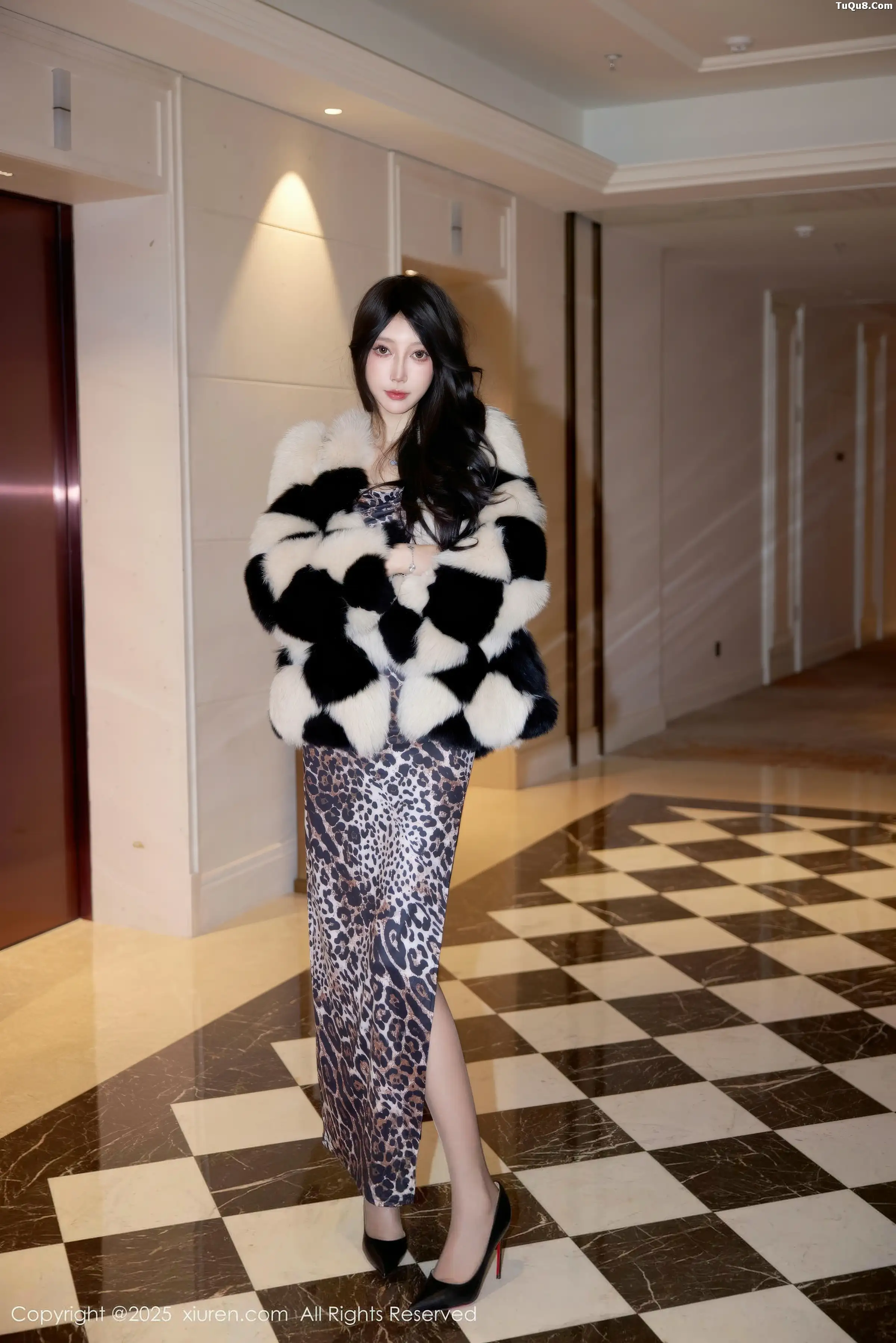 Issue 11082 of Yuer's Yuer Photo Collection [74 Pictures]