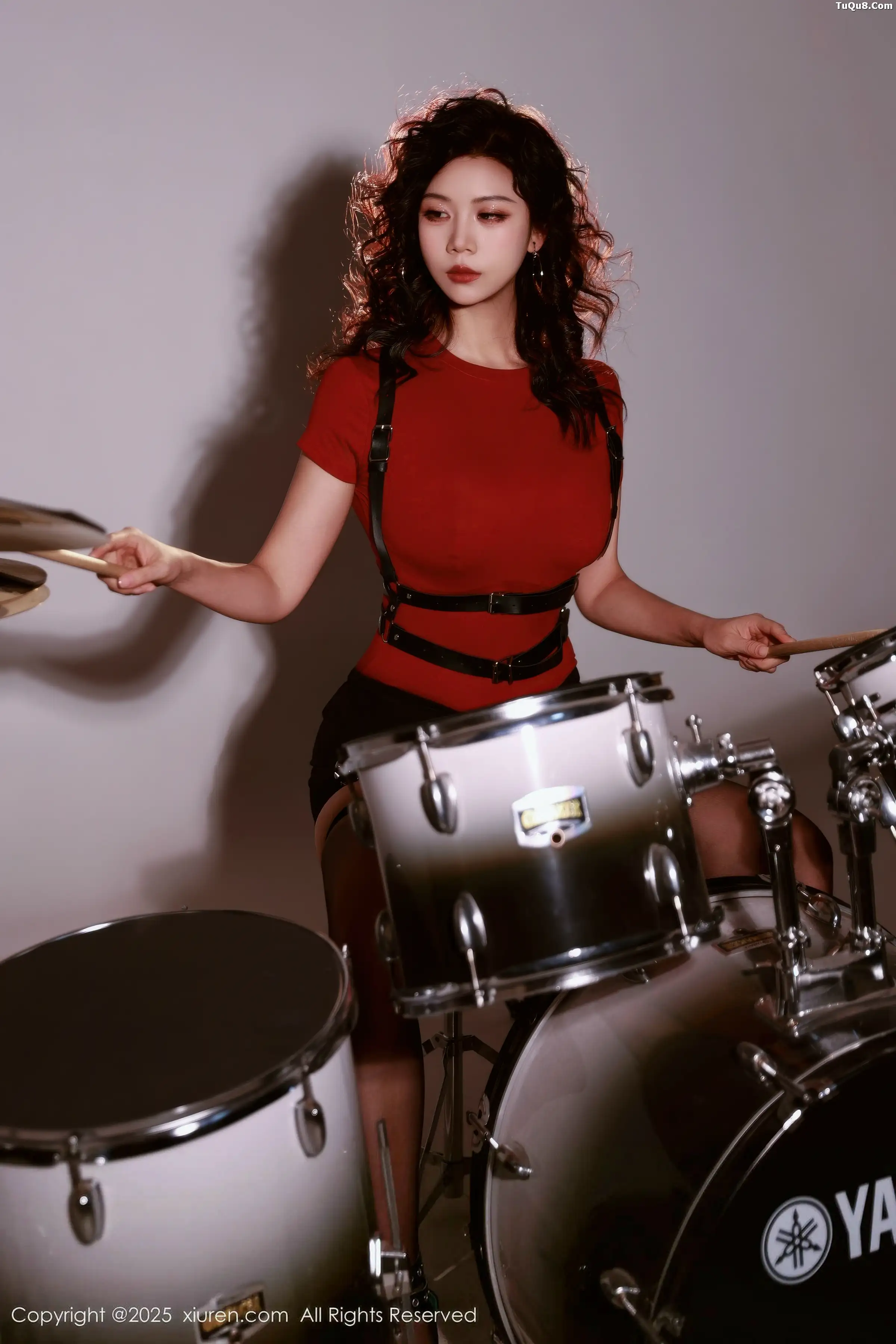 Issue 11066 of "Rose, I Love You" Photo Album [85 Pages]