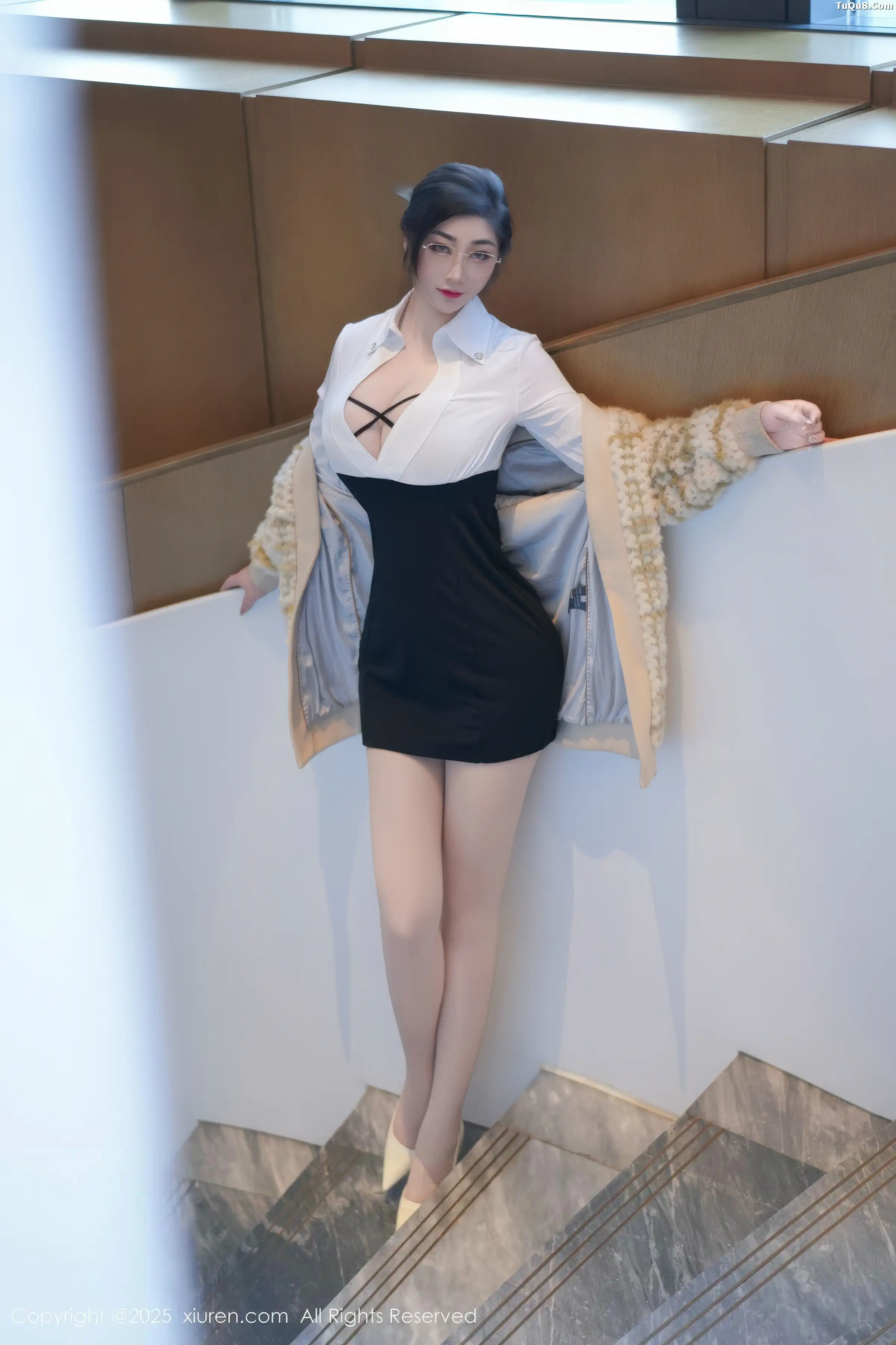 Issue 11045 of the Daji Photo Collection [80 Pages]