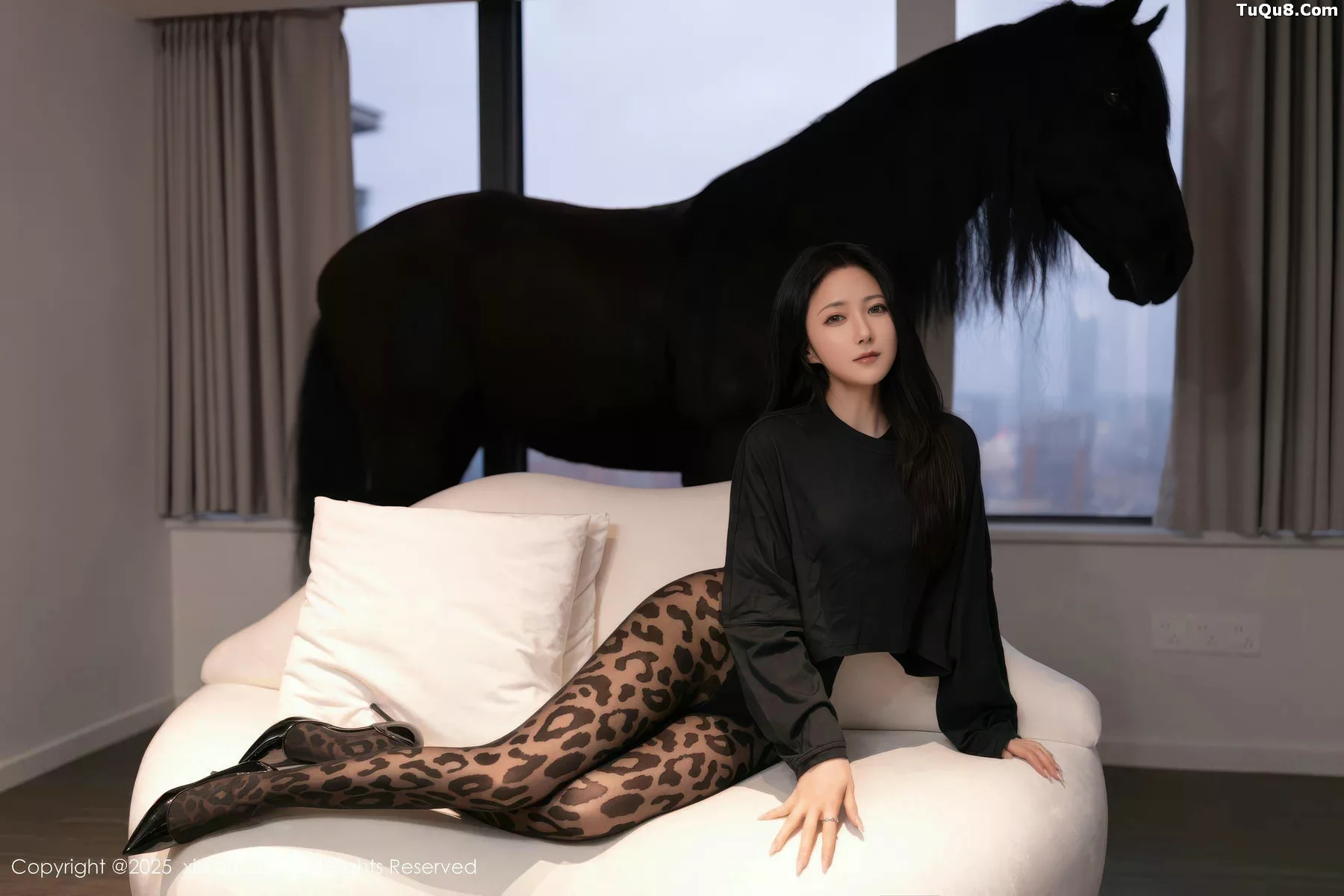 Issue 10938 of Fish Roe Photos [75 images]