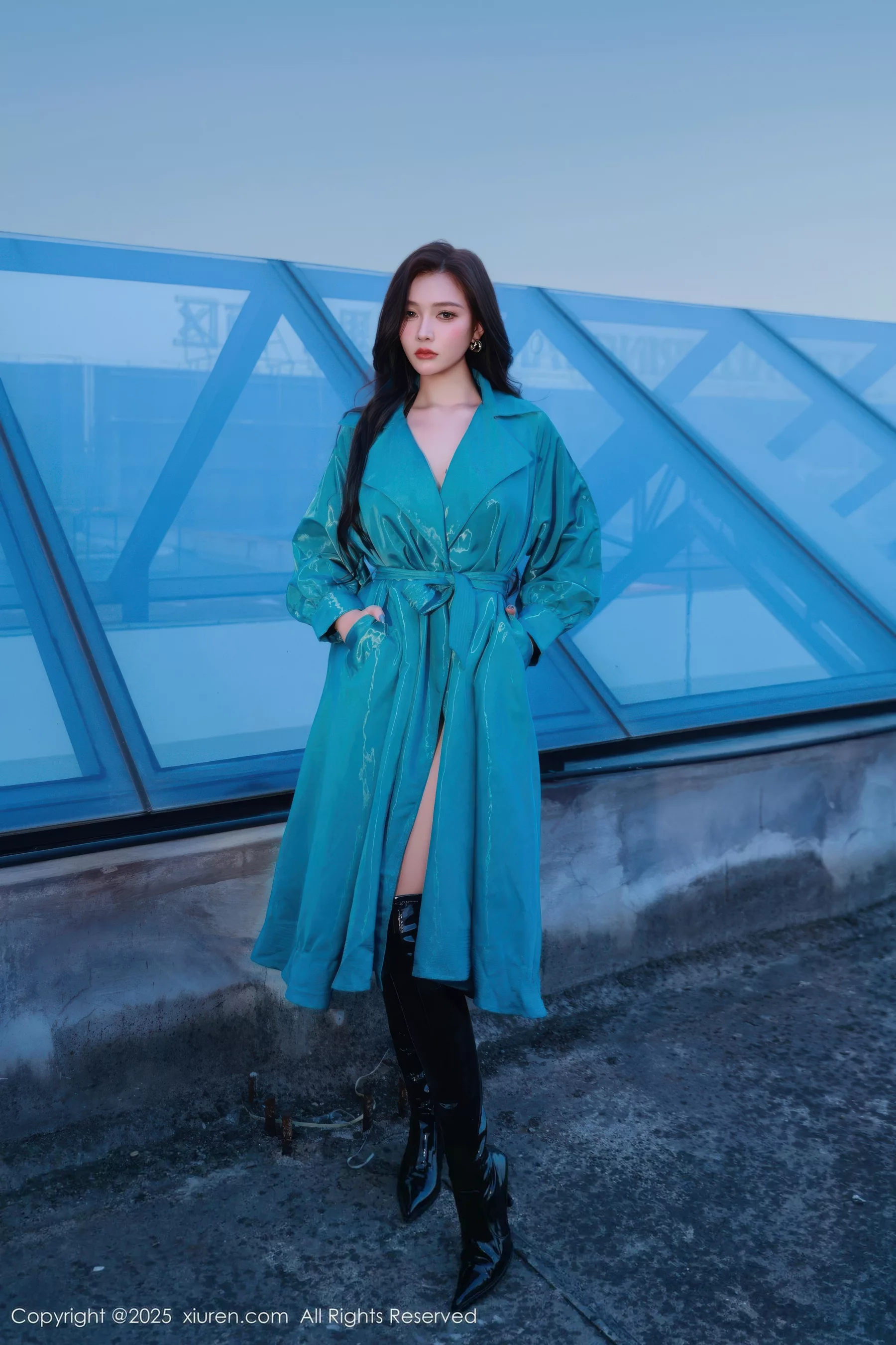 Issue 10776 of Nabia's Photo Collection [82 Pages]