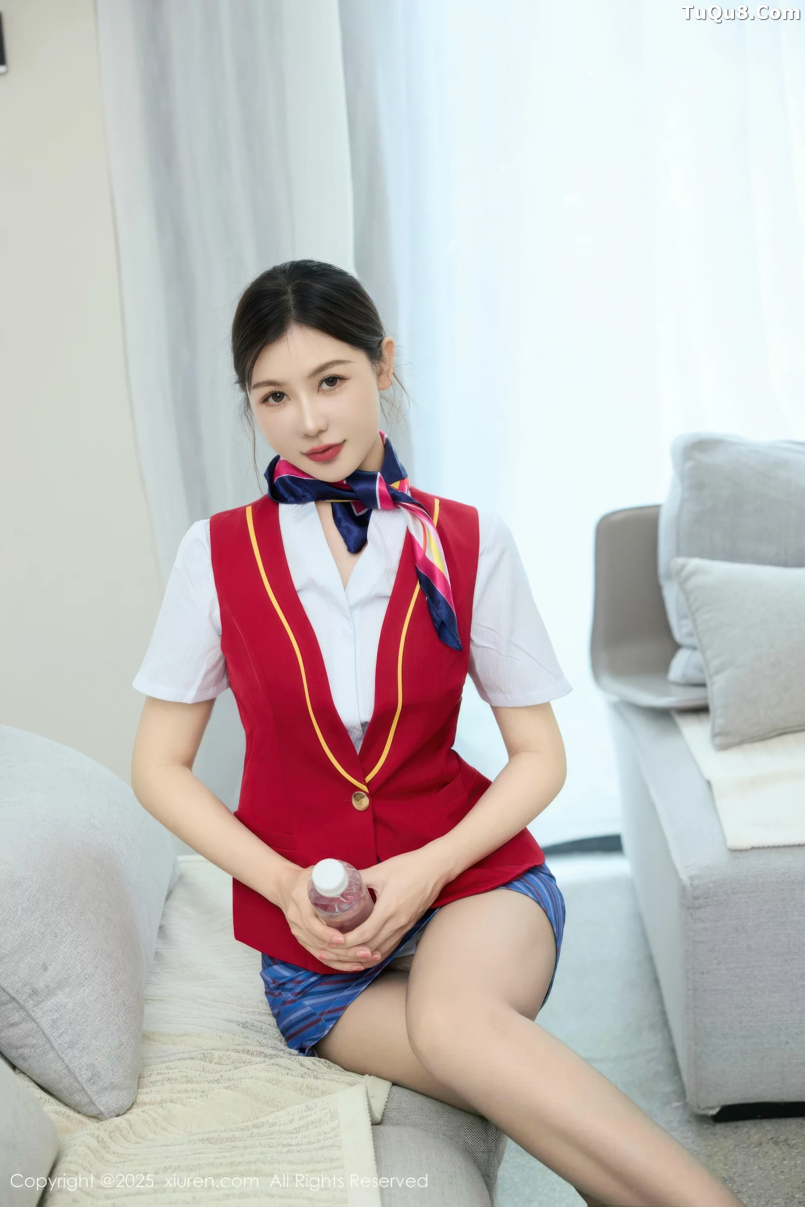 Issue 17003 of Yoon Tien Tien's Photo Shoot [80 Pages]