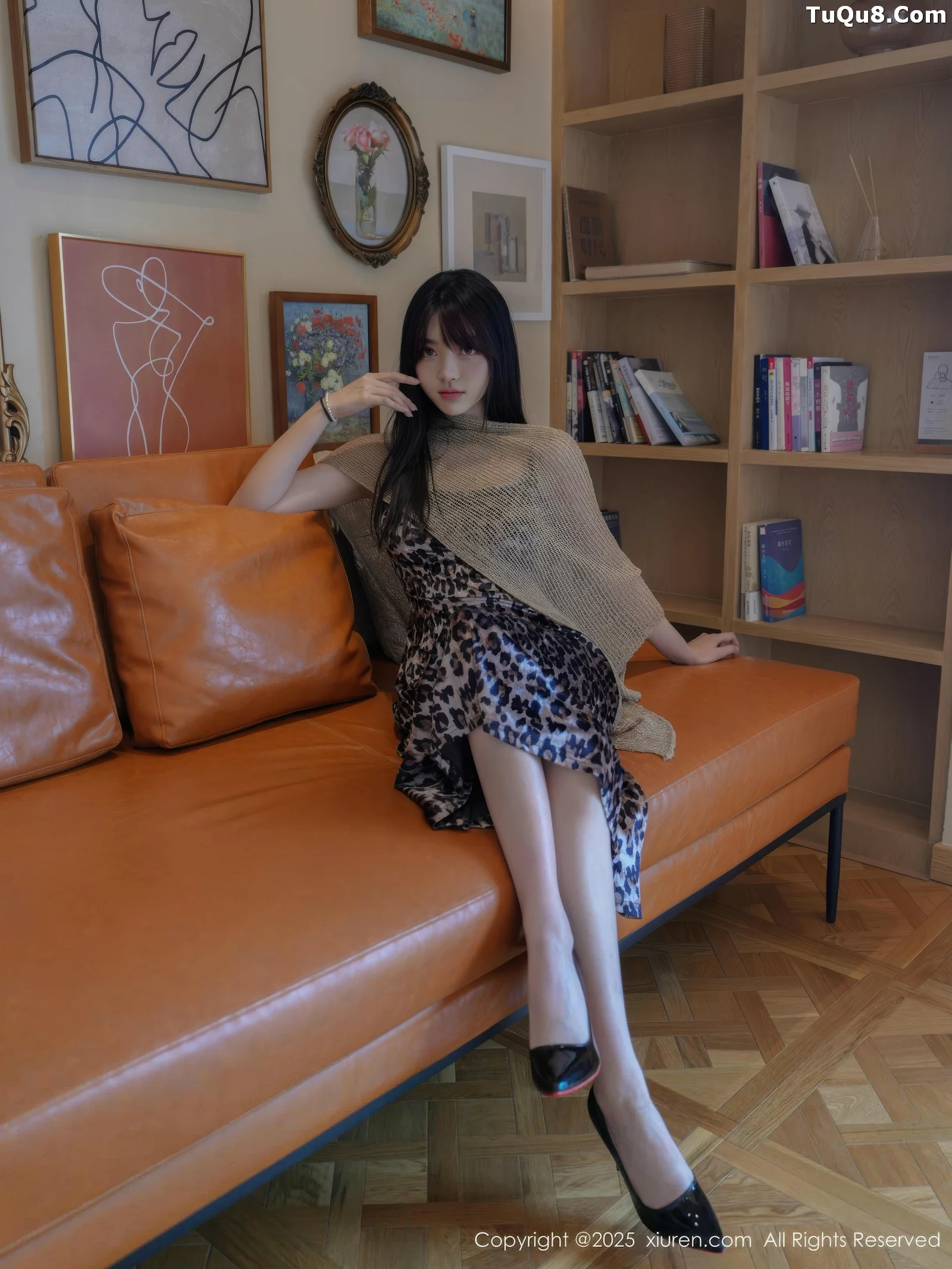 Issue 10698 of White Dew Photography [57 Pages]