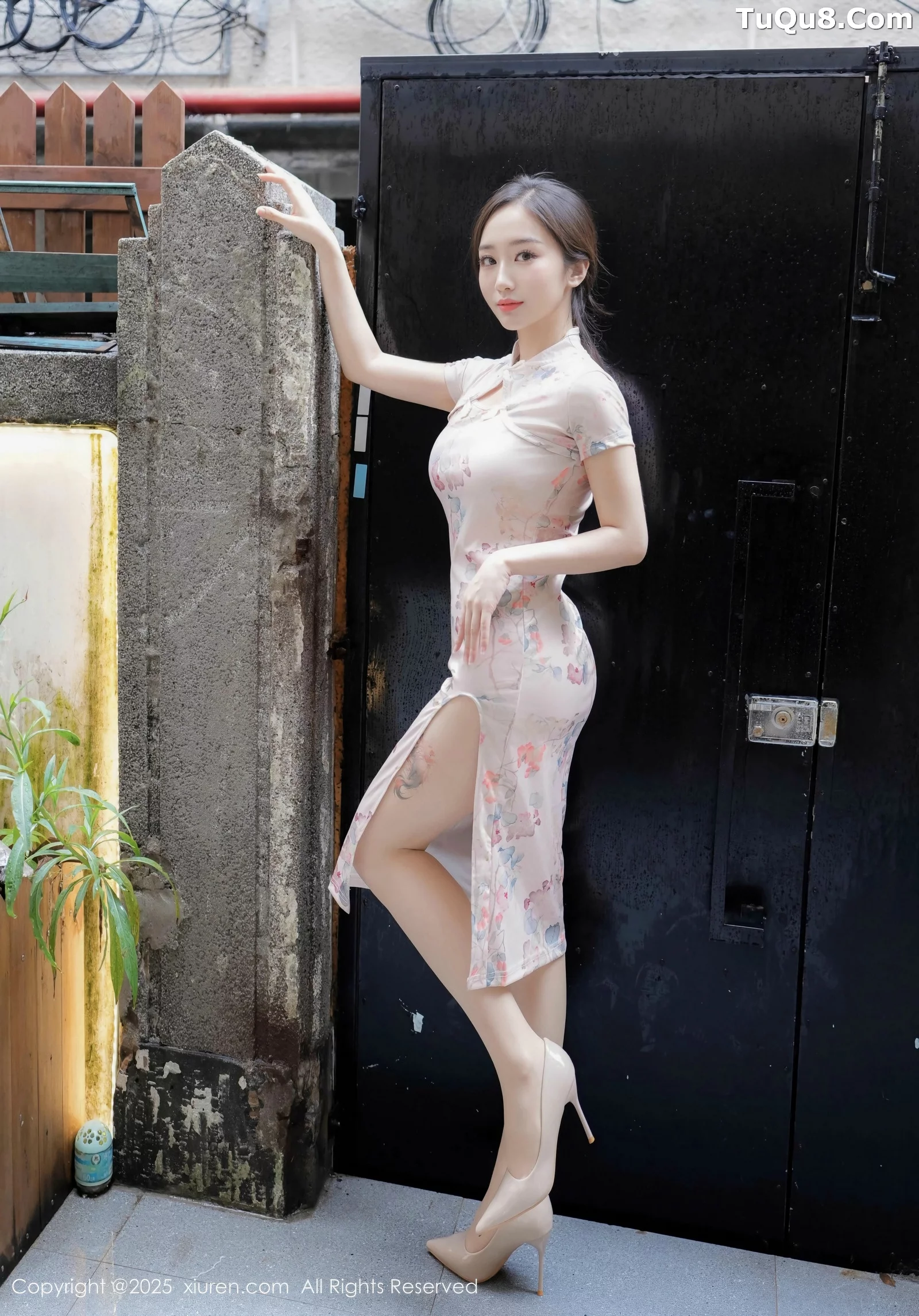 Issue 10671 of Natsuki's Photo Shoot [54 Pages]