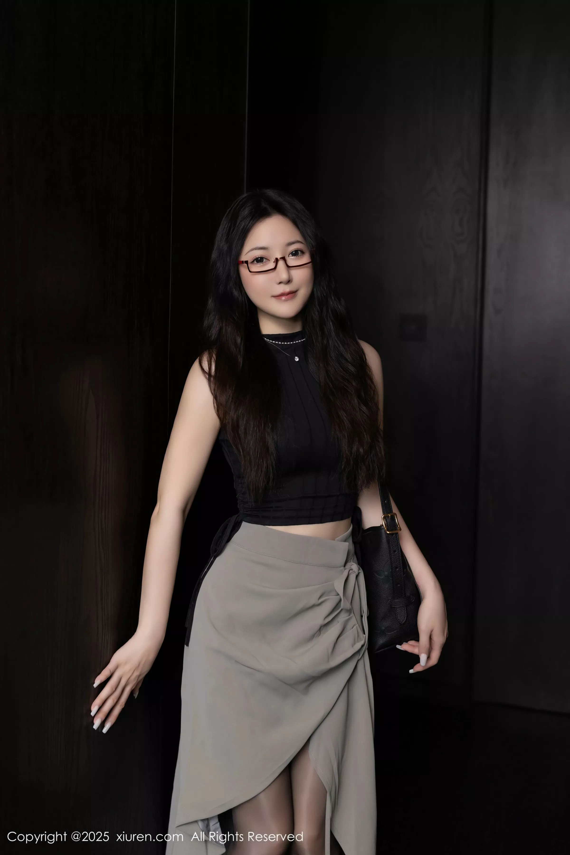 Issue 10231 of Fish Roe Photos [80 images]