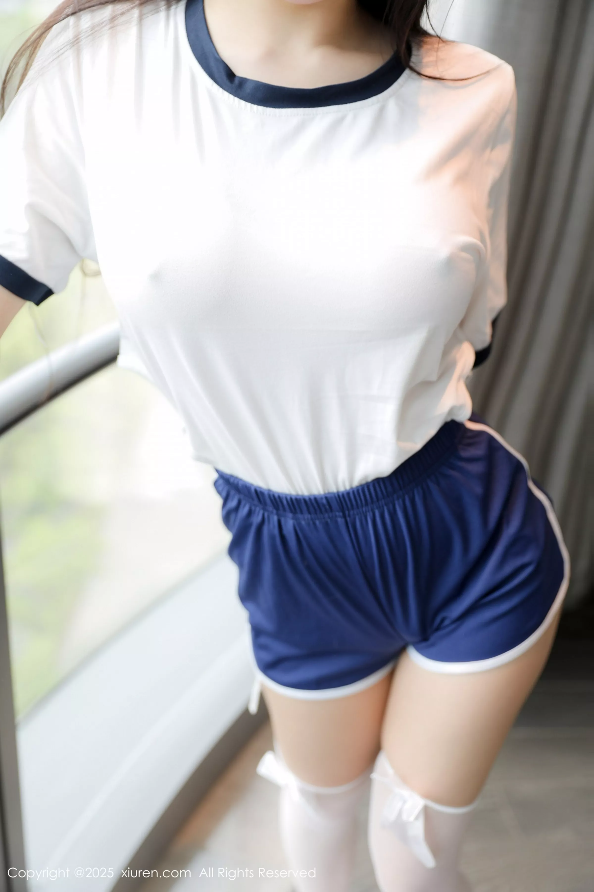 Issue 10184 of Quantum Rose Photography [85P]