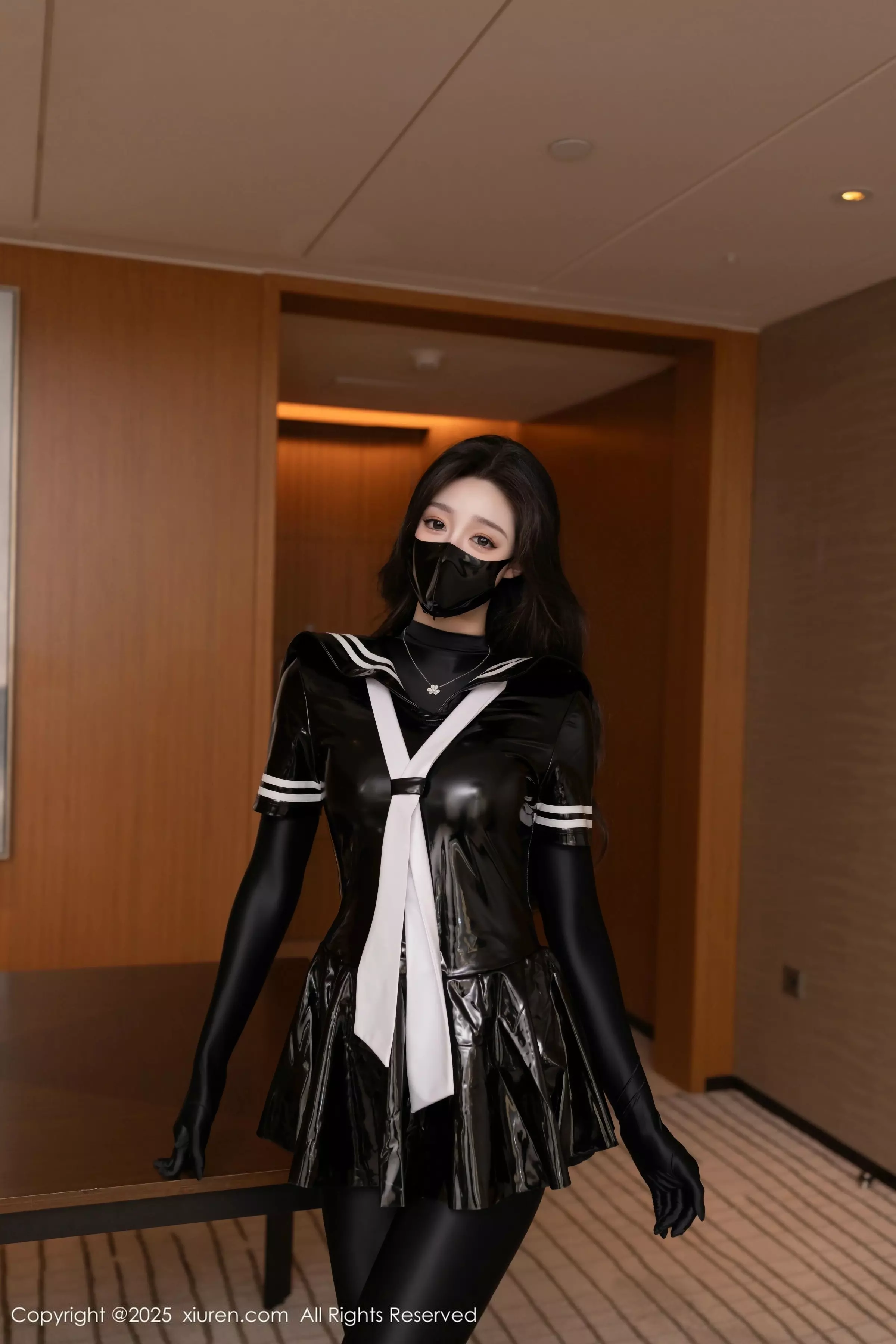 Issue 10087 of Small Doudou's Photo Collection [82 Pages]