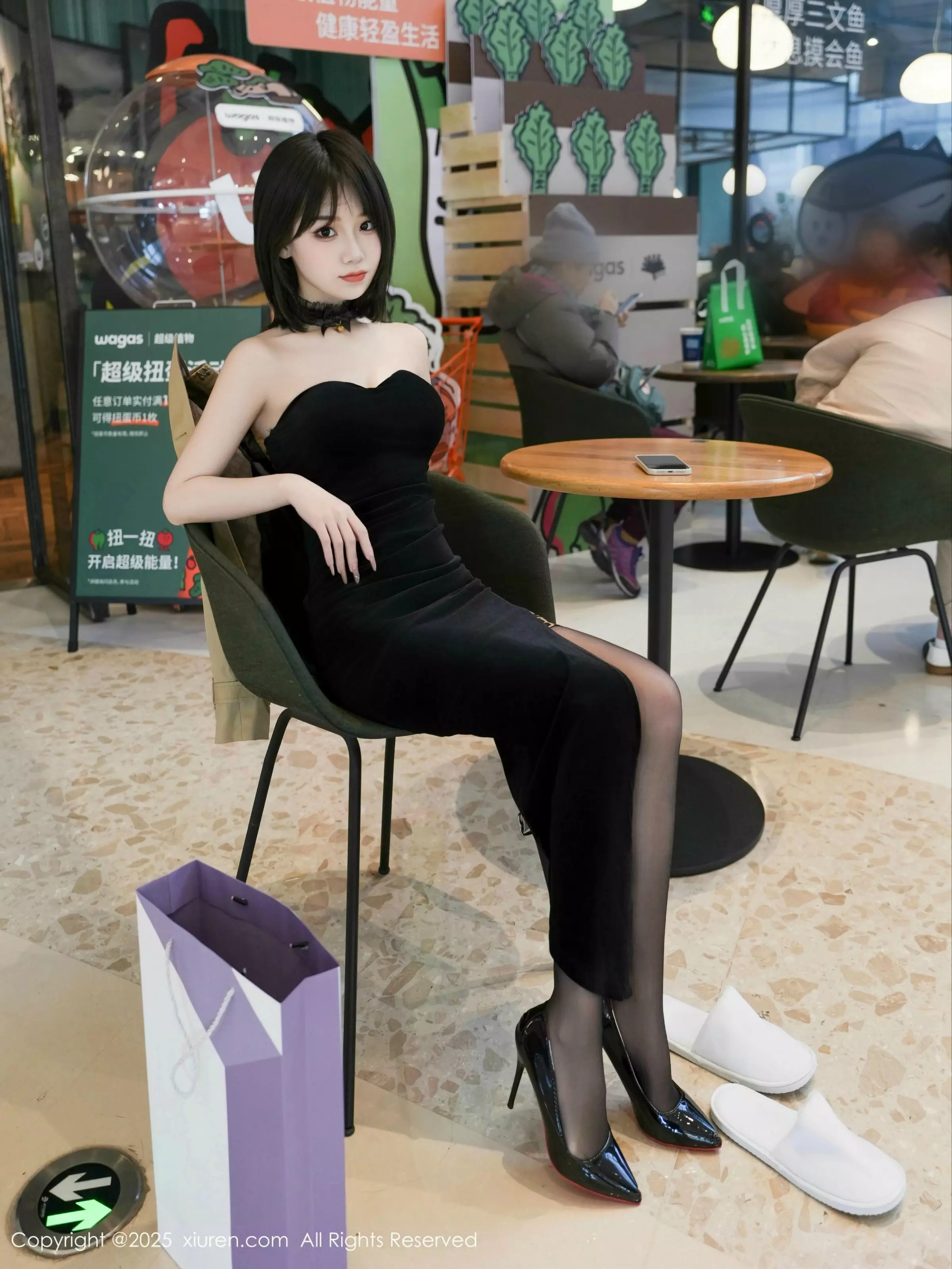 Issue 10000 of Arashi's Photo Collection [75 Photos]