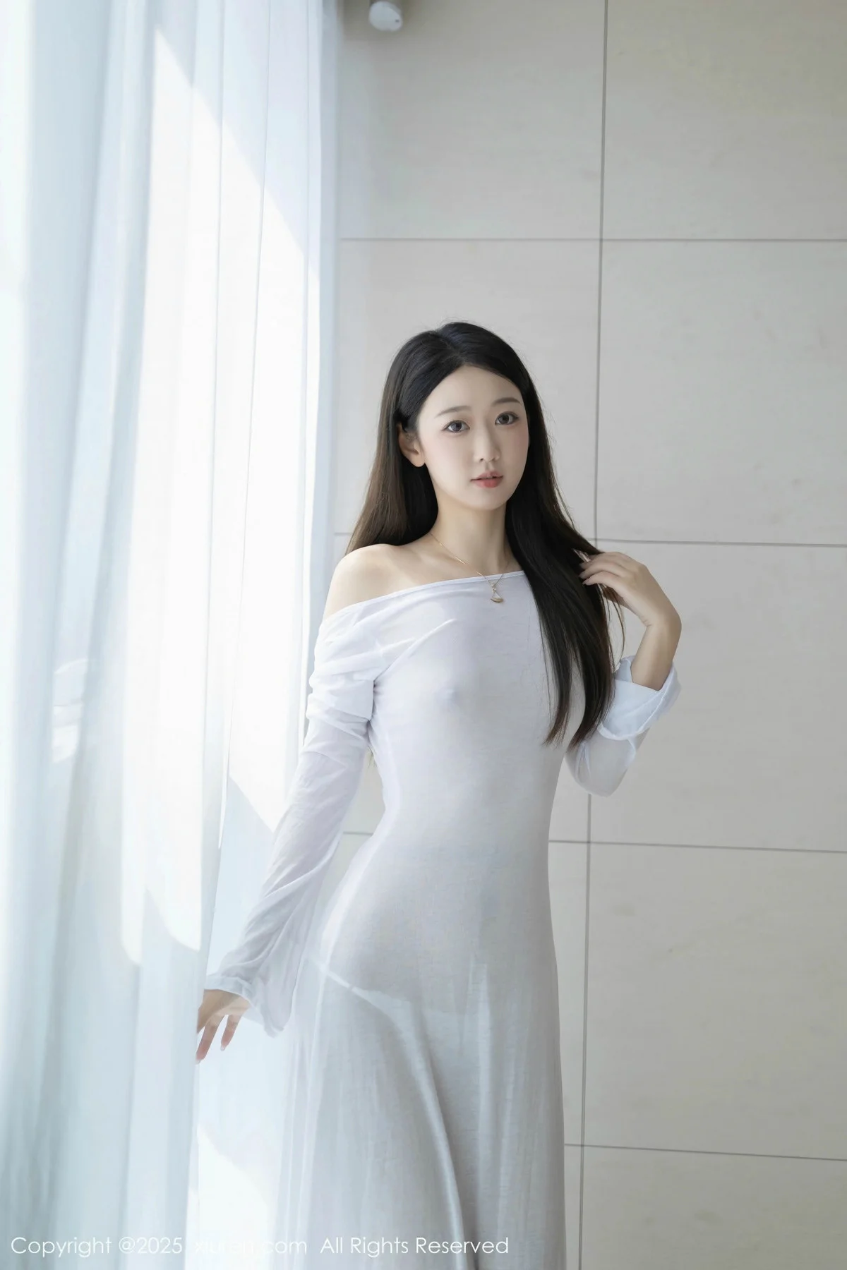 Issue 9840 of Tang Anqi's Photo Shoot [84 Pages]
