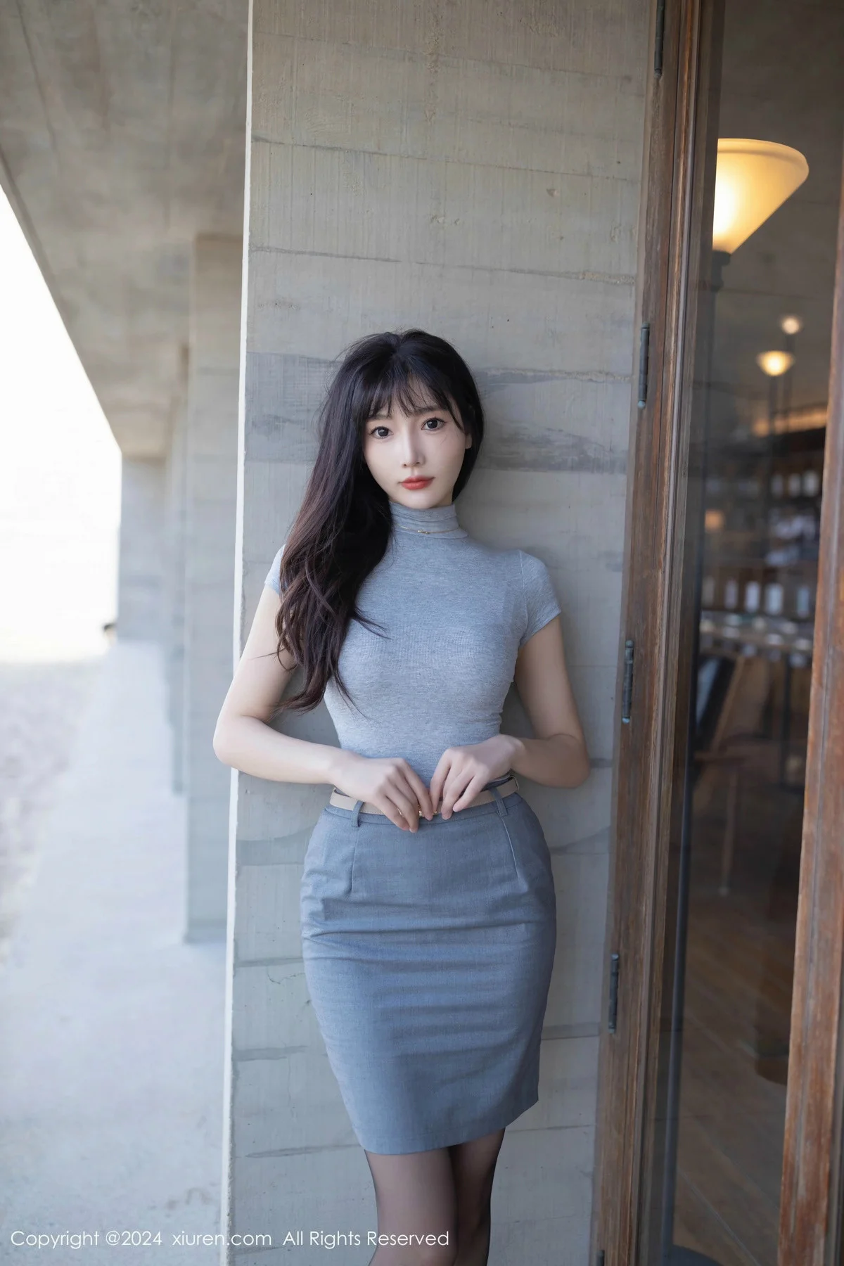 Issue 9450 of Lù Xuān Xuān's Photo Shoot [80 Pages]