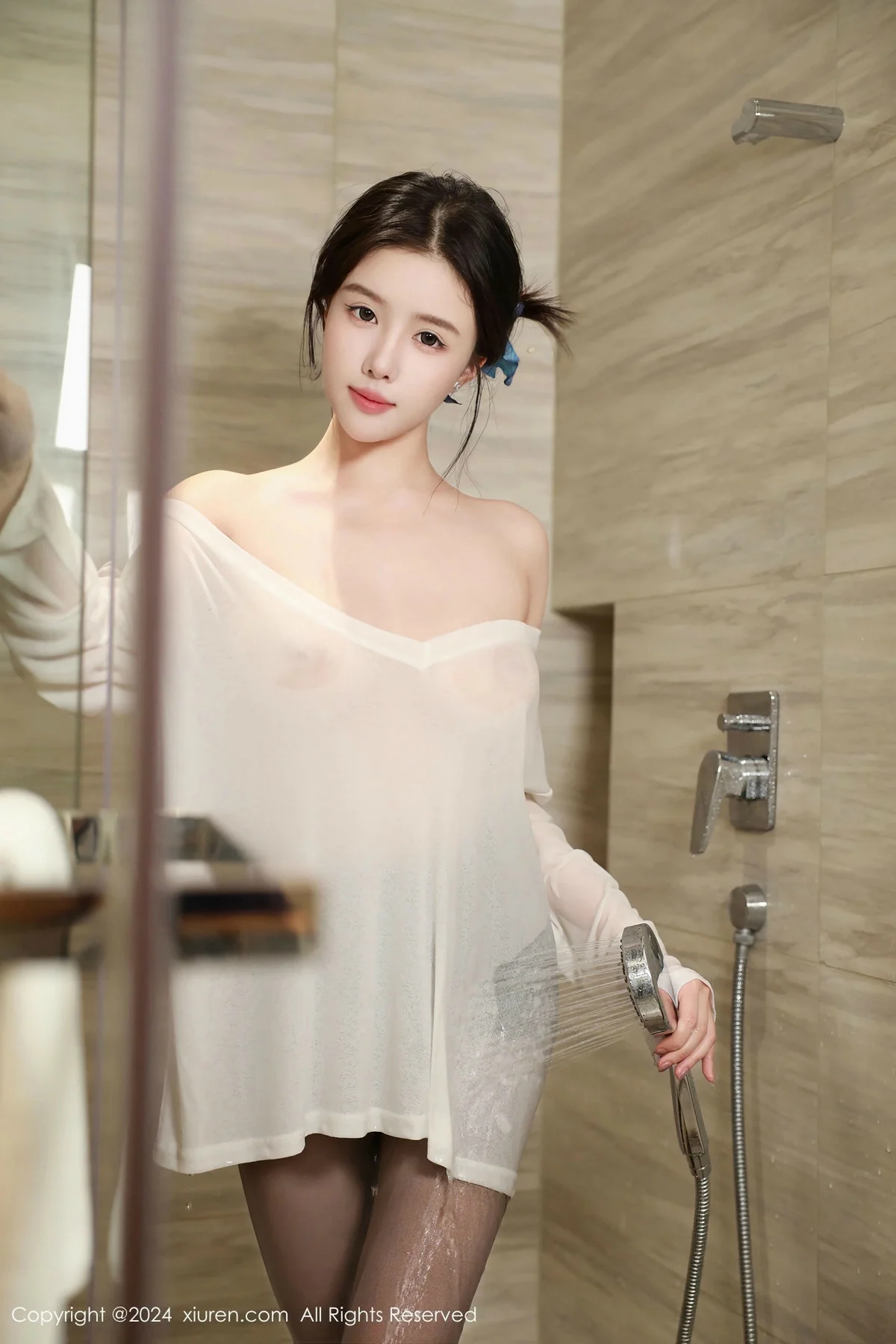 Issue 9385 of Tang Pianpian's Photo Collection [66P]