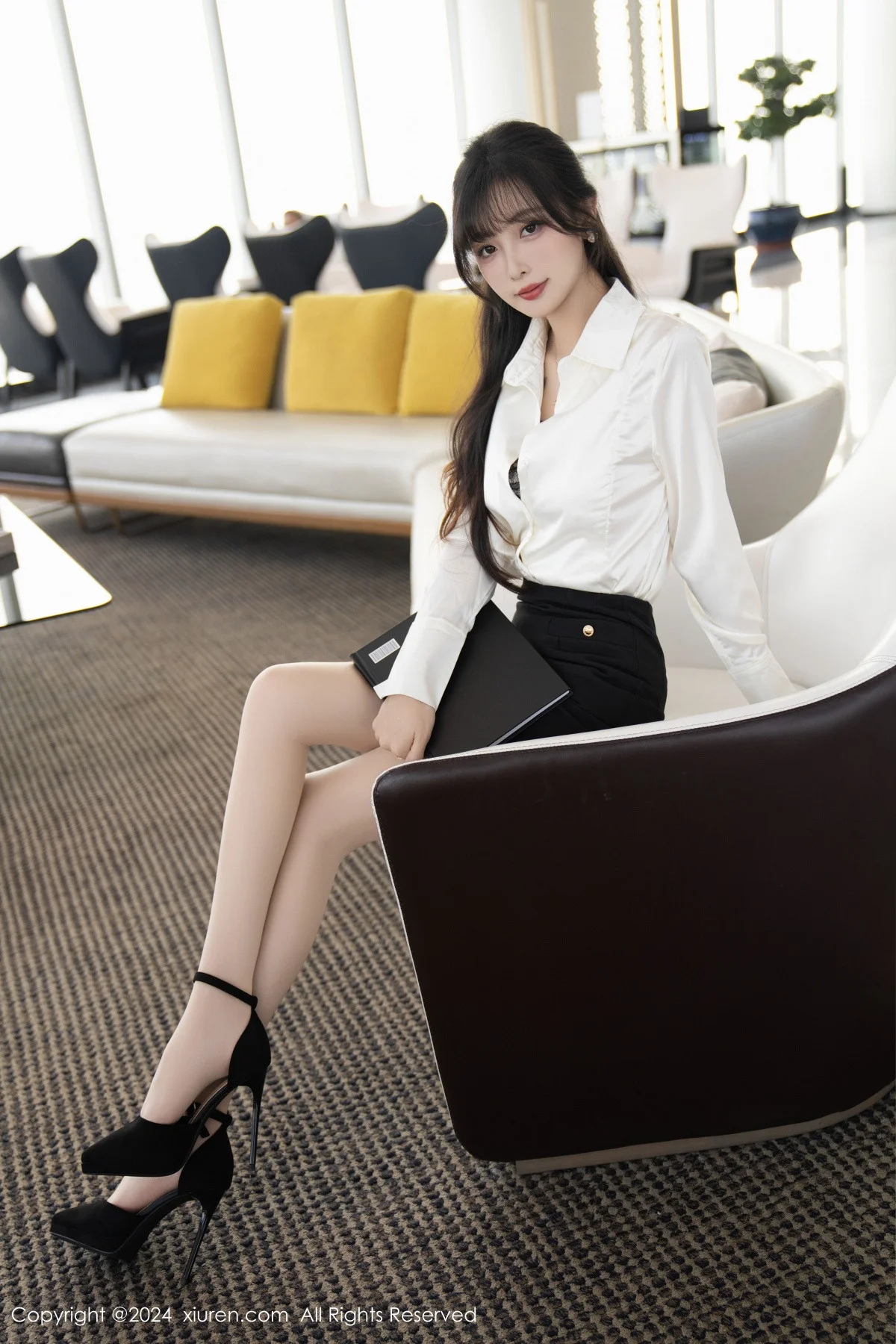 Issue 9237 of Lin Xinglan's Photography [107 Pages]